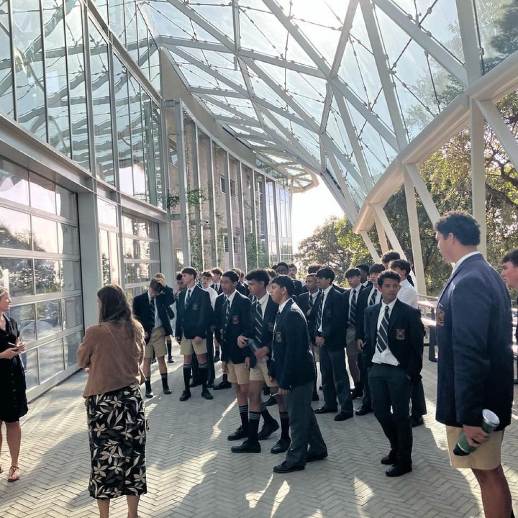 Grade 11 Engineering and Graphic Design Outing