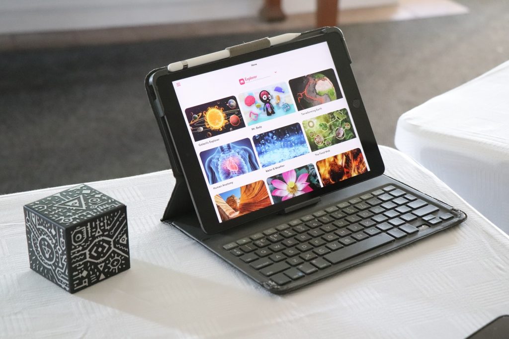 Merge Cubes & Augmented Reality